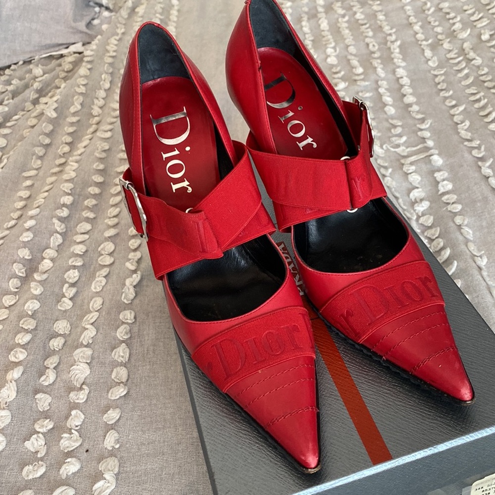 Dior pumps! Worn once!!! Gorgeous red Dior pumps! - Picture 3 of 5
